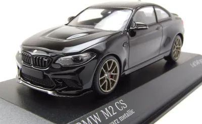Produktbild von Minichamps 410021024 BMW M2 CS 2020 schwarz mit goldenen Felgen 1:43