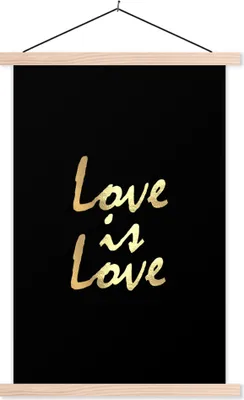 Produktbild von MuchoWow® Textilposter Zitat - Liebe - Gold 60x90 cm mit holzfarbenen Rahmen - Textil