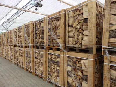 Produktbild von 30 Kg Feuerholz Kaminholz Brennholz Mix trocken  25 cm