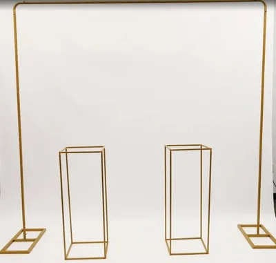 Immagine prodotto di Set per arco nuziale - Struttura di sfondo in metallo, 2x2 metri - 1 arco, 2 supporti per fiori - Autoportante - Ideale per ghirlande di palloncini e decorazioni floreali - Oro