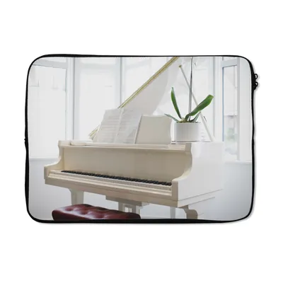 Produktbild von MuchoWow® Laptop Hülle 13 Zoll Ein weißer Flügel Laptoptasche - Laptophülle - Sleeve - Rundumschutz