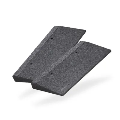 Immagine prodotto di set di rampe per cordoli bepco (2 pezzi), rampa per scooter - nero, con rondelle incorporate per il fissaggio, ciascuno lungo 50 cm, alto 5 cm