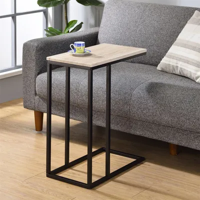 Produktbild von Beistelltisch DEBORA, praktischer Wohnzimmertisch in C-Form, schöner Couchtisch Tischplatte rechteckig in Wildeiche, eleganter Sofatisch mit Metallgestell in schwarz