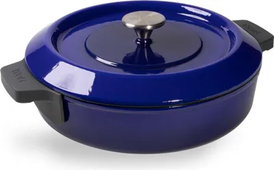 Zdjęcie produktu dla Garnki „IRON” z pokrywką, średnica 28 cm, wysokość 7 cm, pojemność 3,7 litra, z silikonowymi uchwytami, kolor kobaltowy – nadają się do kuchenek indukcyjnych