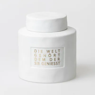 Produktbild von Porzellandose "Die Welt gehört"