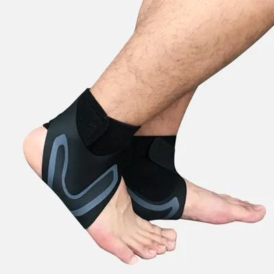 Obrázek produktu pro INF Optimální kompresní návlek na kotník - sportovní chránič Černá M