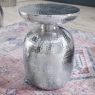 Image de riess-ambiente Table d'appoint ORIENT 50 cm, métal argenté, finition martelée, table basse ronde