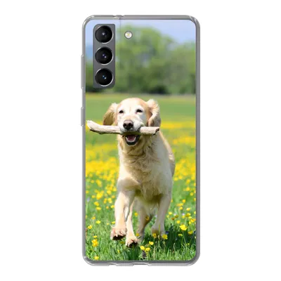 Produktbild von MuchoWow® Handyhülle Schutzhülle Hülle für Samsung Galaxy S21 Golden Retriever mit einem Zweig im Maul zwischen gelben Blumen Silikon Softcase Handy Hülle - Softcase