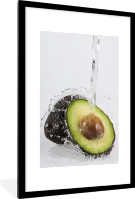 Produktbild von MuchoWow® MuchoWow® Gerahmtes Poster Wasser - Avocado - Wasserhahn 60x90 cm - Poster mit zchwarzem Bilderrahmen - Dekoration - Wandposter Wohnzimmer - Hochwertig