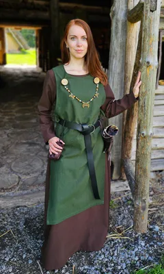 Produktbild von Klassisches Wikinger Überkleid grün "Lykke" XXL