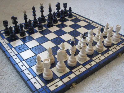Produktbild von Sehr edles großes Schach Schachspiel Schachbrett 54 x 54 cm Holz Indian indisch blau
