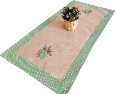 Obrázok produktu pre Vyšívaný behúň na stôl 60x120 cm, béžovo-lavanduľový obrúsok + zelený pruh