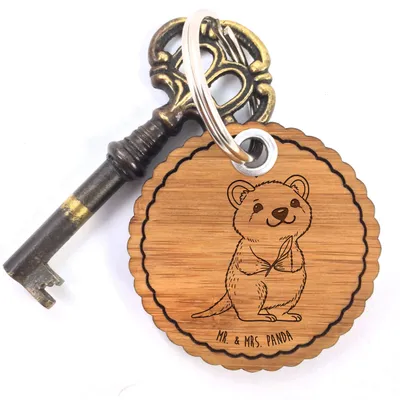 Produktbild von Mr. & Mrs. Panda Anhänger Quokka Happy - Transparent - Geschenk, Taschenanhänger, Dinge Erledigen, Holzanhänger, Lustiger Spruch, Schlüsselanhänger, Aufschieberitis, Holz