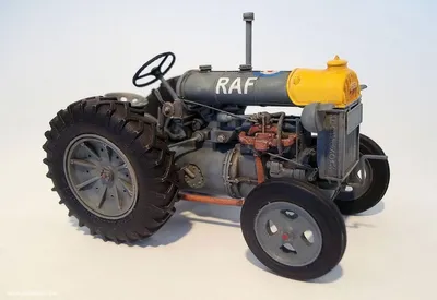Produktbild von Plus model Fordson N-big 1:35 448