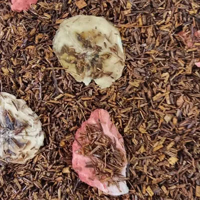 Produktbild von Banane Erdbeere Rooibos Tee Naturideen® 100g