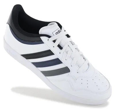 Image de Baskets Adidas blanches, taille 46