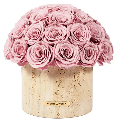Vase mit konservierten Rosen, gelbe Travertinvase, Tischdeko, Wohnzimmer