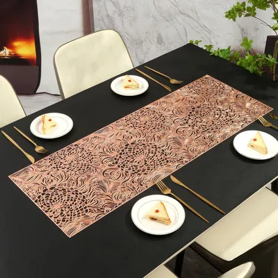Produktbild von Dekorativer Tischläufer mit Blumenmuster - Rutschfeste Platzmatte für Zuhause und Feiern in Roségold