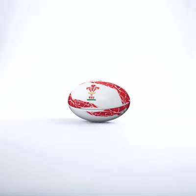 Zdjęcie produktu dla Piłka do rugby Gilbert dla kibiców, rozmiar 5 - kolorowa piłka do gry dla dzieci