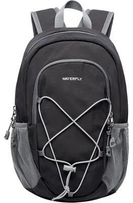 Productafbeelding van Rugzak Klein 12L, dagrugzak voor outdoor activiteiten, geschikt voor wandelen, reizen, kamperen en fietsen, met borstgesp, voor heren en dames, grijs