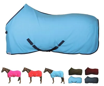 Imagen del producto de Manta polar para caballos en color turquesa