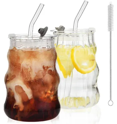 Produktbild von Latte Macchiato Gläser Set 2 Stück 530ml mit Deckel und Strohhalm, Eiskaffee Becher, Longdrinkglas, gerippt, Glas