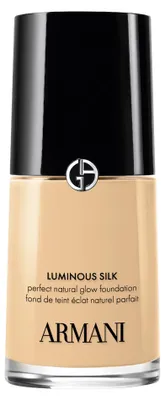 Immagine prodotto di Fondotinta liquido Giorgio Armani Luminous Silk, tonalità 3.8 Light – Warm Peach, 30 ml