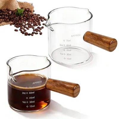 Produktbild von Set aus 2 Espressomasstabbechern mit Holzgriff, 75 ml, hitzebeständig