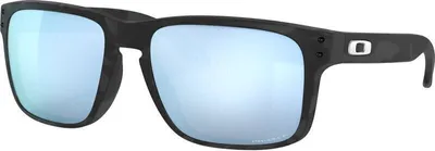 Image de Oakley Holbrook 9102T955 Matte Black Camo/Prizm Deep Water Polarized Lifestyle brýle