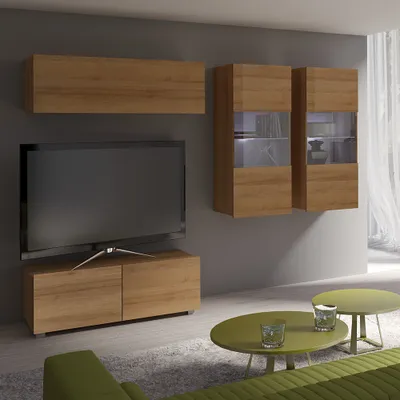 Produktbild von Moderne Wohnwand mit 2 Hängevitrinen in Eiche Gold Nb. CAIRNS-132, B/H/T ca. 225/200/43 cm