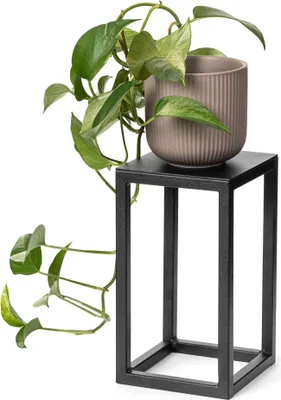 Produktbild von LAMO Manufaktur Blumenständer Metall Schwarz 28 cm | Pflanzensäule für Innenräume - Wohnzimmer, Schlafzimmer | Blumenständer modern zur Hochzeit, Sockel für Skulpturen und Deko, kleiner Blumenhocker