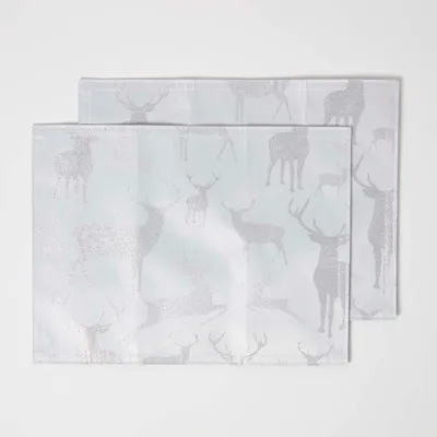 Produktbild von HOMESCAPES Hirsch-Deko Weihnachts-Tischsets silber, 2er-Set
