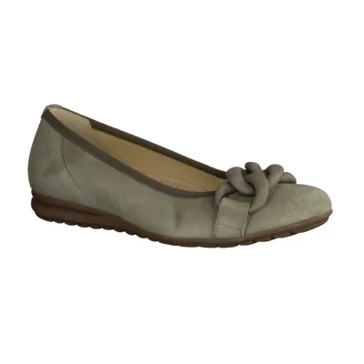 Produktbild von Gabor Damen Samtchevreau Ballerina 22.625.11 Grün Gr.40,5