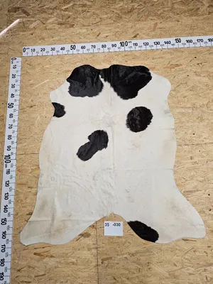Produktbild von Kuhfell mit kleinen Mängeln 35-030