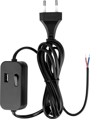 Produktbild von REV Euro-Zuleitung mit Zwischenschalter 0033500512, mit USB, 2 m, schwarz