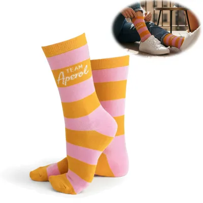Produktbild von LS-LebenStil Coole lustige Socke Gr. 36-40 Spruch "Team Aperol" Rosa Orange Statement Socks Damen Witzig Lustig Geschenk