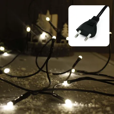 Produktbild von Mini Lichterkette innen mit 20 LED, Kabel grün, 2,85m beleuchtet
