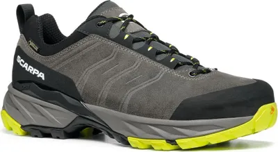 Wanderschuh "Rush Trail GTX" von Scarpa in Grau mit gelben Akzenten; ideal für Herren.