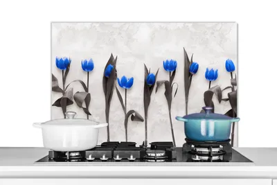 Obrázok produktu pre MuchoWow® Splashback Kuchyňa - Kuchynský backsplash - Ochrana steny pre sporák a drez Kvety - Tulipány - Modrá 90x60cm Alu-Dibond (alternatíva k