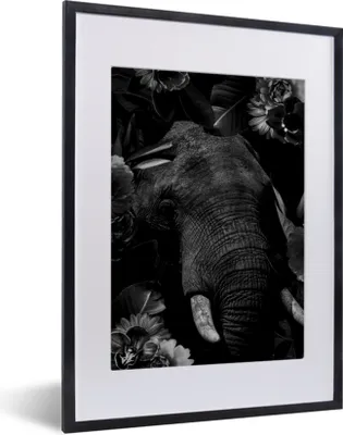 Produktbild von MuchoWow® Gerahmtes Poster Botanischer Elefant vor schwarzem Hintergrund - schwarz und weiß 30x40 cm - Poster mit Schwarzem Bilderrahmen Wandposter Rahmen Foto Bilder - Wandposter Schlafzimmer