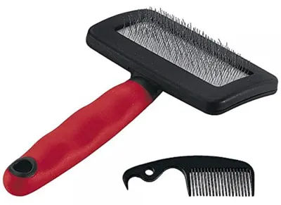 Immagine prodotto di SPAZZOLA CARDATRICE PER CANI E GATTI Tg. M - cm 16x9,8x3,3h