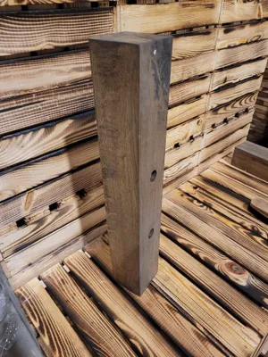 Produktbild von Holzbohle Eiche dunkel gebeizt ( massiv) mit Gebrauchspuren 59x9x9cm