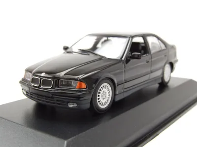 Produktbild von BMW 3er E36 Limousine 1992 schwarz metallic Modellauto 1:43 Maxichamps