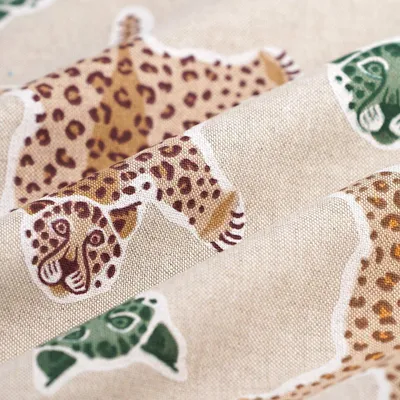 Productafbeelding van Dikke katoenen stof, luipaardprint, linnenkleuren