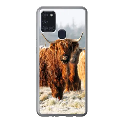 Produktbild von MuchoWow® Handyhülle Schutzhülle Hülle für Samsung Galaxy A21s Schottische Highlander - Schnee - Wald Silikon Softcase Handy Hülle - Hartschale