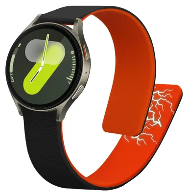 Produktbild von kwmobile Ersatzarmband kompatibel mit Samsung Galaxy Watch 4 / 5 / 6 Galaxy Watch 7 / FE Armband - Fitnesstracker Silikon Band mit Magnetverschluss