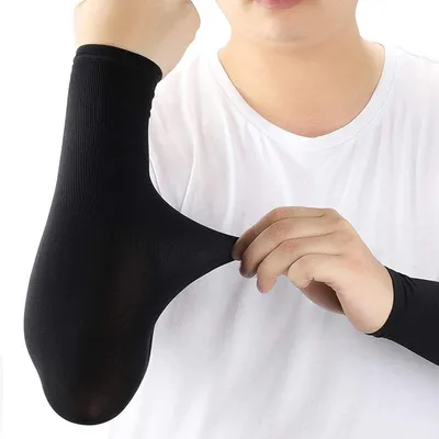 Produktbild von Armstulpen Kühlung UPF 50+ Kompression Sonnenschutz Atmungsaktiv Anti-Rutsch Schwarz 1 Paar