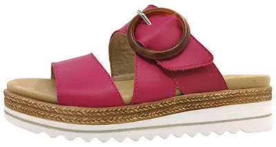 Immagine prodotto di Scarpe da donna Remonte, modello pantofola, colore rosso, ideali per il tempo libero