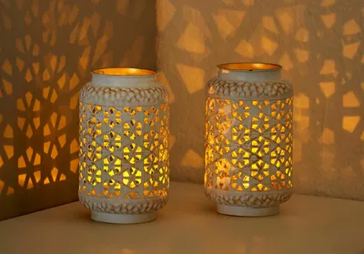 Produktbild von Orientalisches Windlicht mit faszinierendem Schattenspiel für gemütliche Atmosphäre