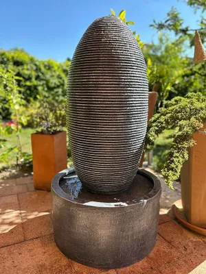 Image de Fontaine, fontaine de jardin, fontaine d'eau, fontaine d'extérieur avec éclairage LED, utilisable en intérieur et en extérieur (TheFountain 80)